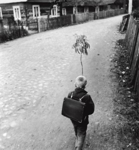 Kaimo gatve. Vaikyste. Dzukija, 1969
